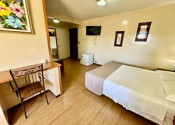 Lira Hotel